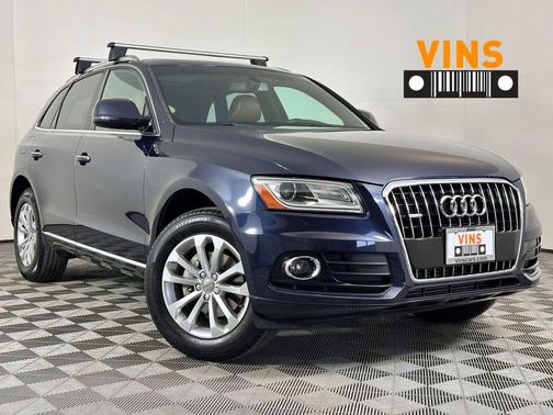 Moonlight Blue Metallic 2016 Audi Q5 2.0T Premium