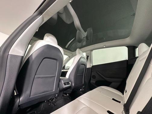 2024 Tesla Model Y Long Range Dual Motor All-Wheel Drive