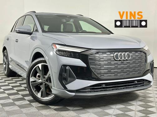 2024 Audi Q4 e-tron Premium Plus 55 quattro