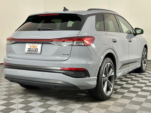 2024 Audi Q4 e-tron Premium Plus 55 quattro