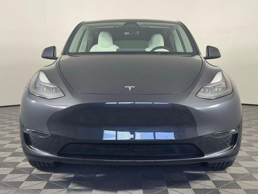 2025 Tesla Model Y Long Range Dual Motor All-Wheel Drive