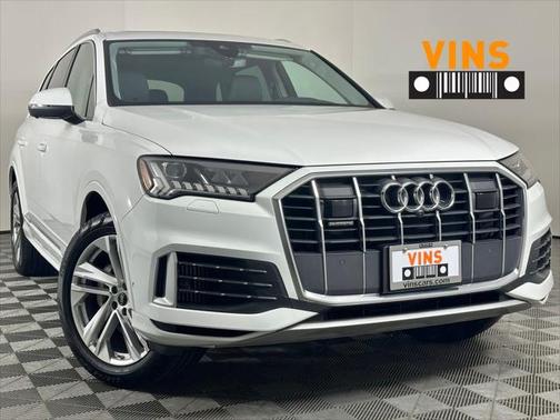 2024 Audi Q7 55 Premium Plus