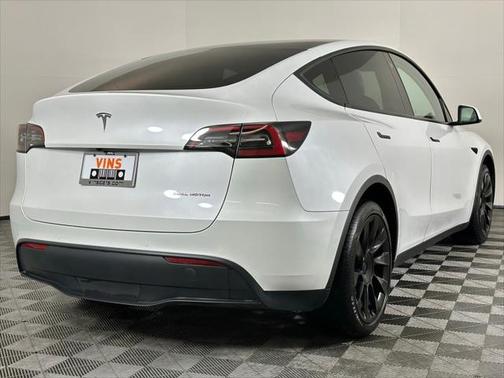 2021 Tesla Model Y Long Range Dual Motor All-Wheel Drive