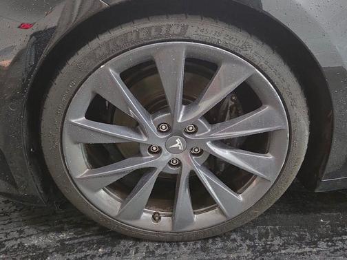 2020 Tesla Model S Long Range