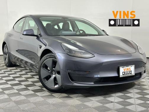 Midnight Silver Metallic 2023 Tesla Model 3 Standard Range