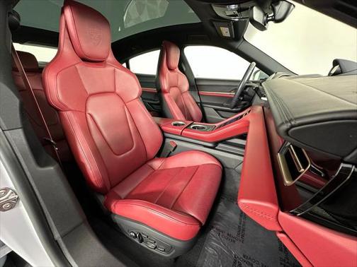 2022 Porsche Taycan 4S