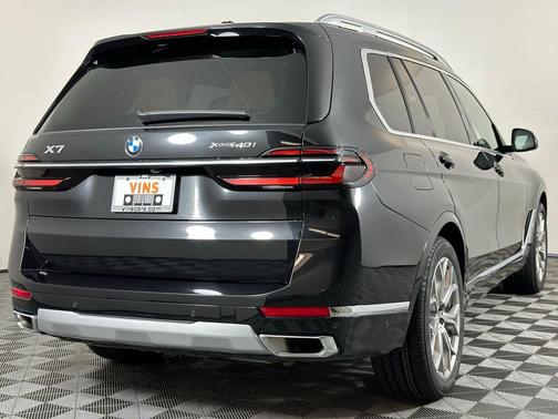 2024 BMW X7 xDrive40i