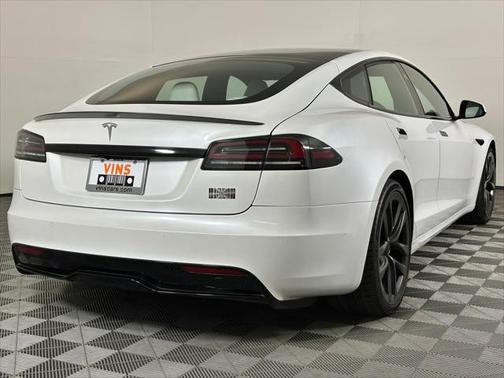 2022 Tesla Model S Plaid