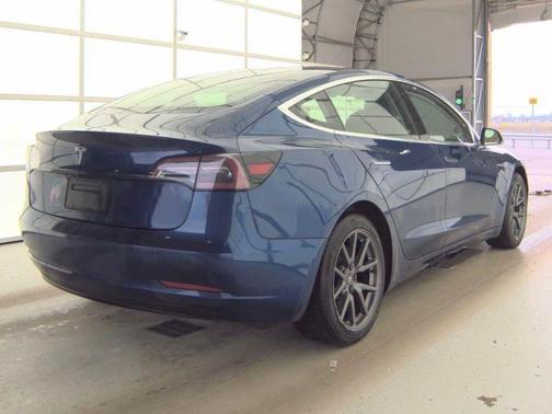 Deep Blue Metallic 2019 Tesla Model 3 Standard Range Plus