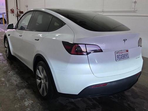 2023 Tesla Model Y Long Range Dual Motor All-Wheel Drive