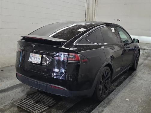 2022 Tesla Model X Plaid