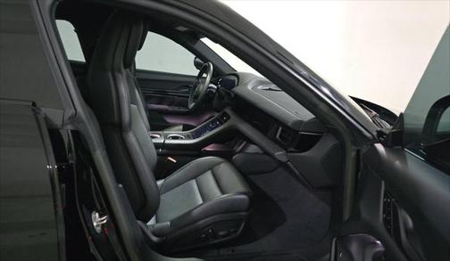 2022 Porsche Taycan Base