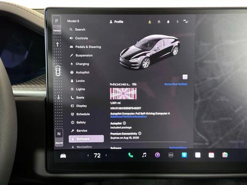 2025 Tesla Model S Plaid