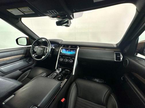Namib Orange Premium Metallic 2018 Land Rover Discovery HSE LUXURY