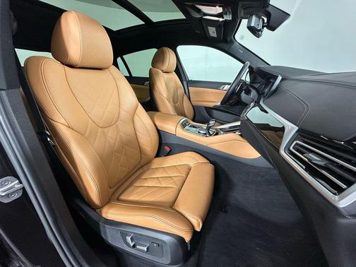 Dark Graphite Metallic 2023 BMW X6 xDrive40i