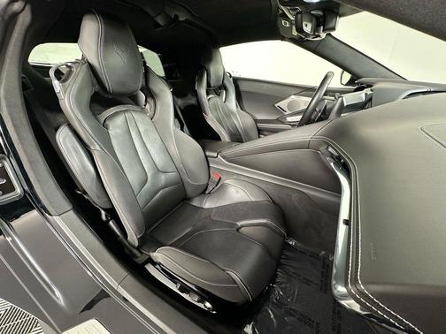 2020 Chevrolet Corvette Stingray w/3LT