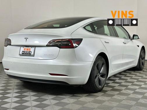 Pearl White Multi-Coat 2020 Tesla Model 3 Long Range