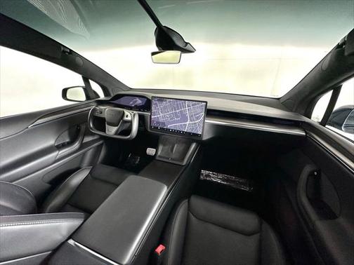 2022 Tesla Model X Plaid Tri Motor All-Wheel Drive