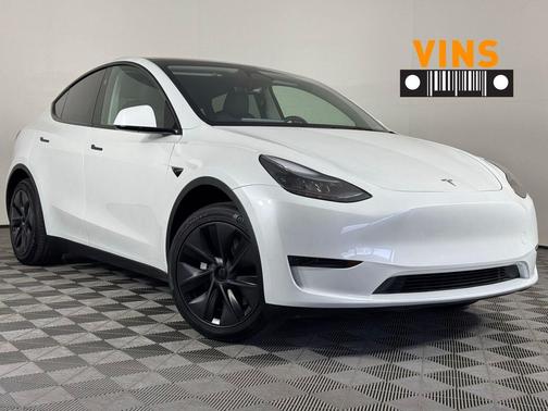 2025 Tesla Model Y Long Range Dual Motor All-Wheel Drive
