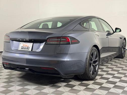 2023 Tesla Model S Base