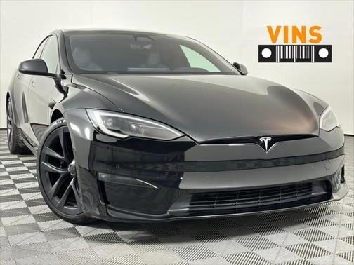 2022 Tesla Model S Plaid
