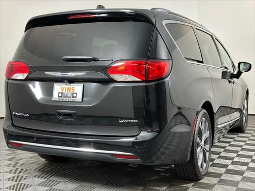 2018 Chrysler Pacifica Limited
