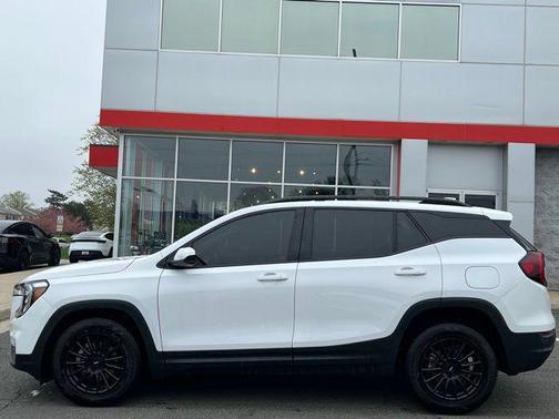 Summit White 2022 GMC Terrain SLE