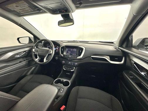 Summit White 2022 GMC Terrain SLE