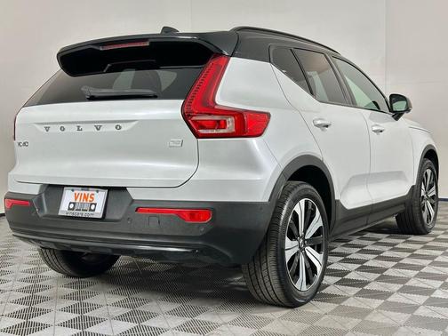 2023 Volvo XC40 Recharge Pure Electric Twin Plus