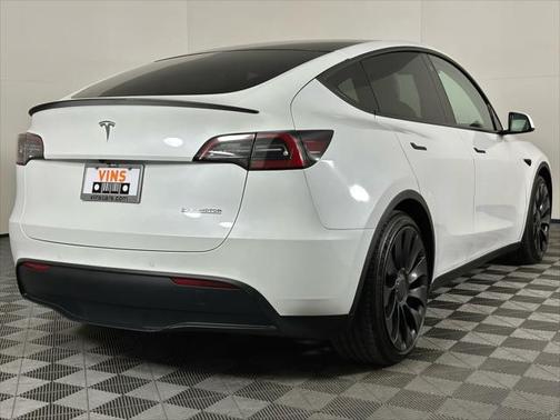 2024 Tesla Model Y Performance Dual Motor All-Wheel Drive