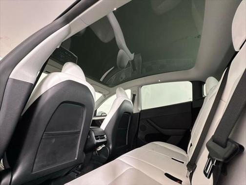 2024 Tesla Model Y Performance Dual Motor All-Wheel Drive