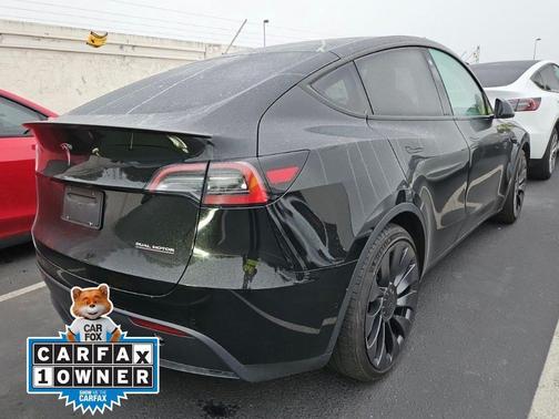 2022 Tesla Model Y Performance Dual Motor All-Wheel Drive