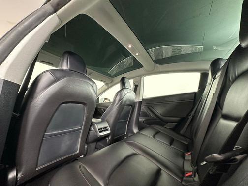 Pearl White Multi-Coat 2020 Tesla Model 3 Long Range