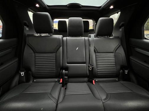 2023 Land Rover Discovery P360 S R-Dynamic