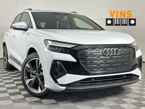 2024 Audi Q4 e-tron Premium Plus 55 quattro