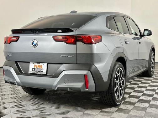 2025 BMW X2 xDrive28i