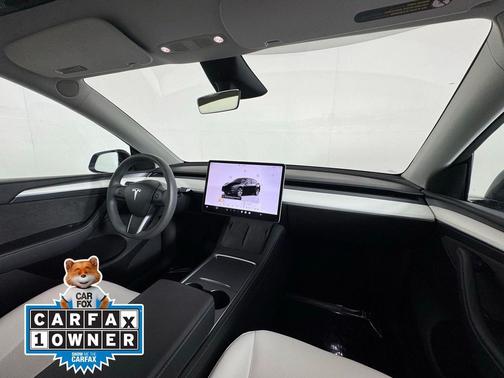 2024 Tesla Model Y Standard Range