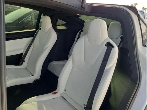2021 Tesla Model X Long Range Dual Motor All-Wheel Drive