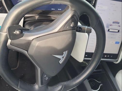 2021 Tesla Model X Long Range Dual Motor All-Wheel Drive