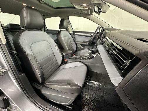 Pyrite Silver Metallic 2025 Volkswagen Jetta 1.5T SE