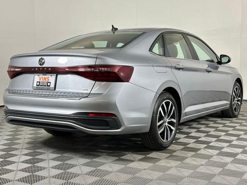 Pyrite Silver Metallic 2025 Volkswagen Jetta 1.5T SE