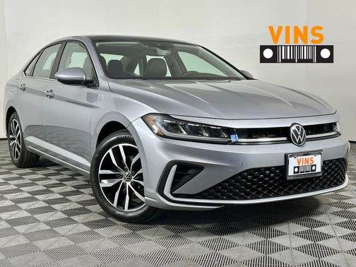 Pyrite Silver Metallic 2025 Volkswagen Jetta 1.5T SE