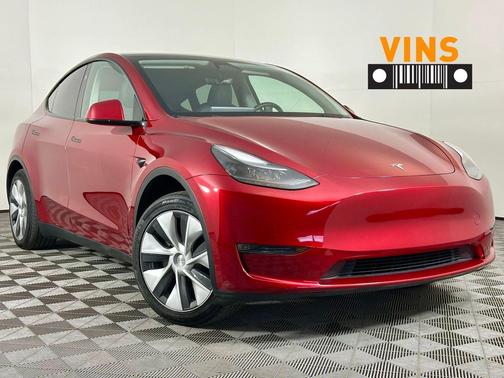 2024 Tesla Model Y Long Range Dual Motor All-Wheel Drive