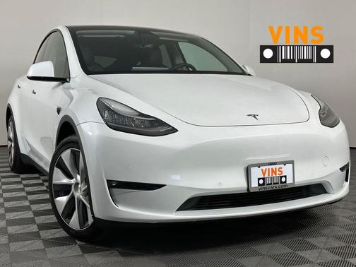2022 Tesla Model Y Long Range Dual Motor All-Wheel Drive