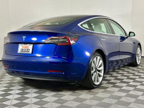 2020 Tesla Model 3 Long Range