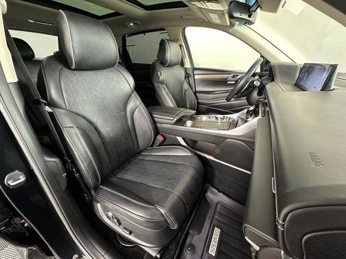 2023 Genesis GV80 2.5T