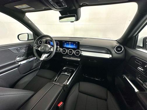 2026 Mercedes-Benz GLB 250 4MATIC