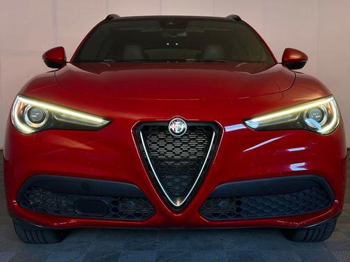 Alfa Rosso 2022 Alfa Romeo Stelvio Ti