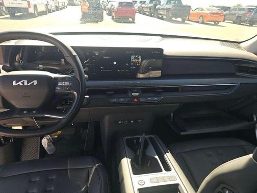 2025 Kia EV9 Wind