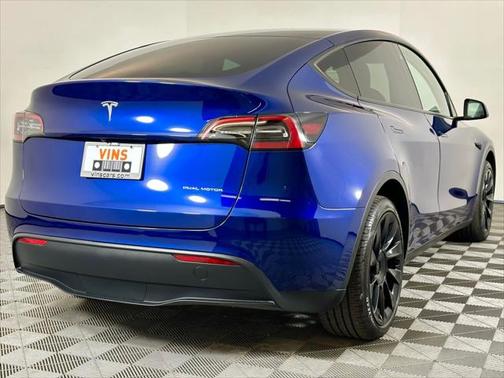 2023 Tesla Model Y Long Range Dual Motor All-Wheel Drive